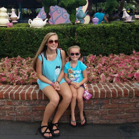 Meet your Posher, Beth - Picture 1 of 1