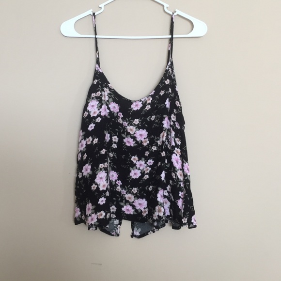 AMERICAN EAGLE floral crop top