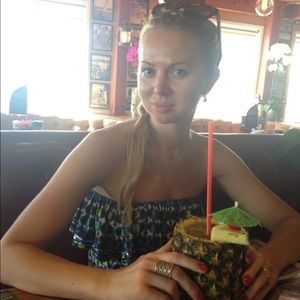 Meet your Posher, Oxana