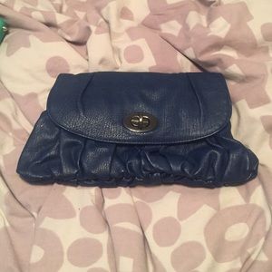 Blue clutch