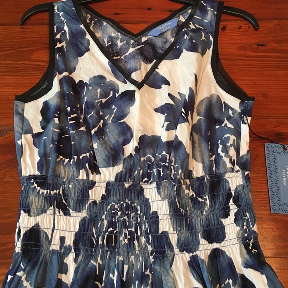 SOLD NWT Simply Vera Wang dress size small - Picture 3 of 3