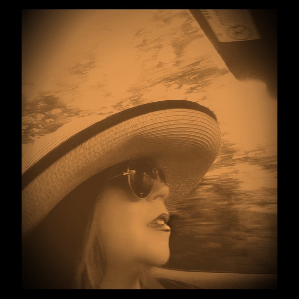 Meet your Posher, Cindi