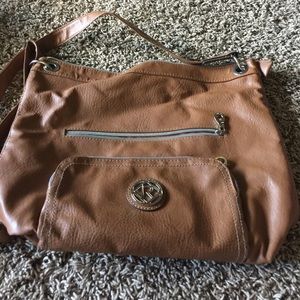 Relic cross body purse