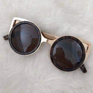 Quay Let's Dance Round Sunglasses