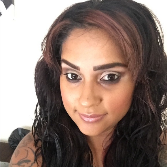 Meet your Posher, Daniela