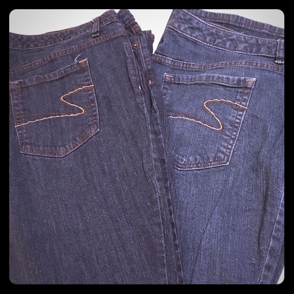 2 pair of Liz Claiborne stretch jeans 20W