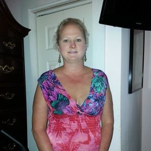 Meet your Posher, Lena