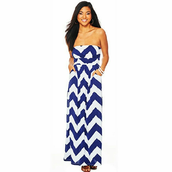 NWT! Chevron maxi dress