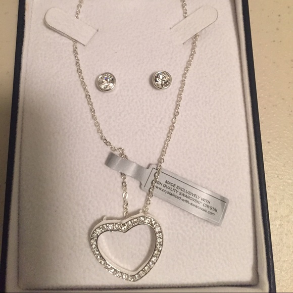 Alfani authentic silver heart necklace w earrings