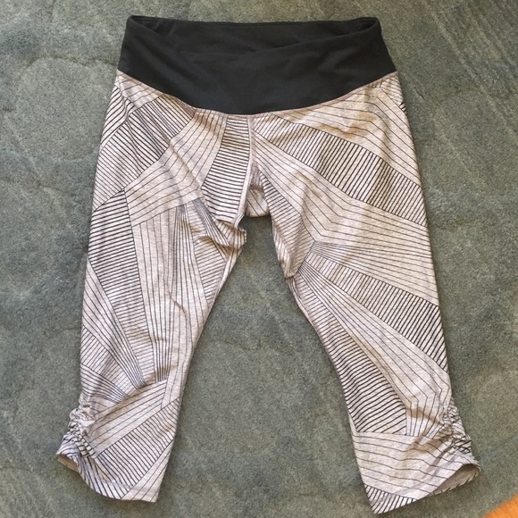 Brooks Greenlight Running Capris--Like New!