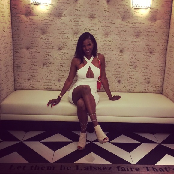 💋Meet your Posher, Crystal💋 - Picture 2 of 4