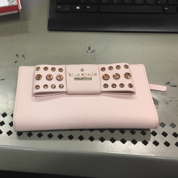 Light wear and tear used very little