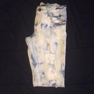 Distressed Bleached Jeans