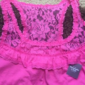 NWT Abercrombie & Fitch Tank Top | Size L