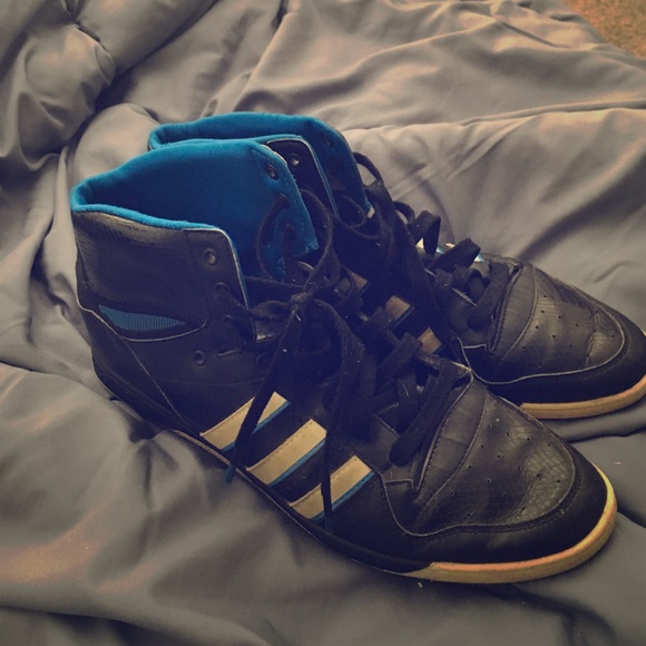 Adidas Sleek Series