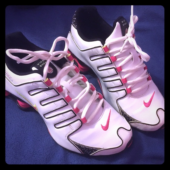 6Y Nike Shox