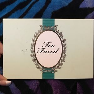 2015 too faced holiday palette