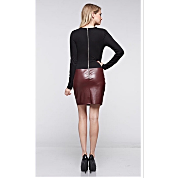 🎉HP🎉KNIT & FAUX LEATHER DRESS - Picture 3 of 5