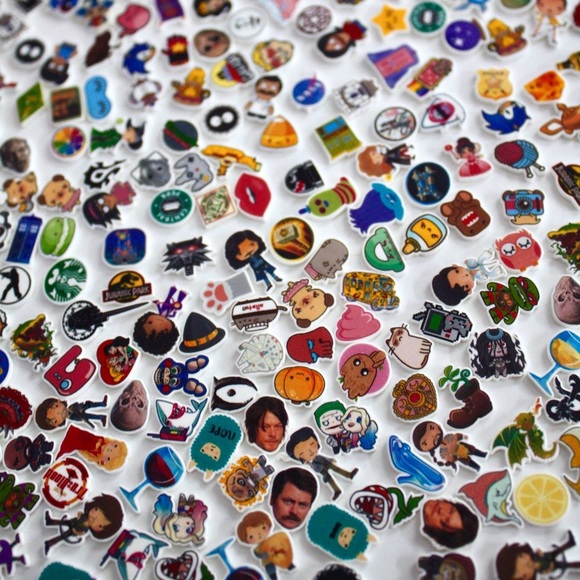 🎉 Hey Arnold Football Head Heart Locket Earrings - Picture 3 of 7