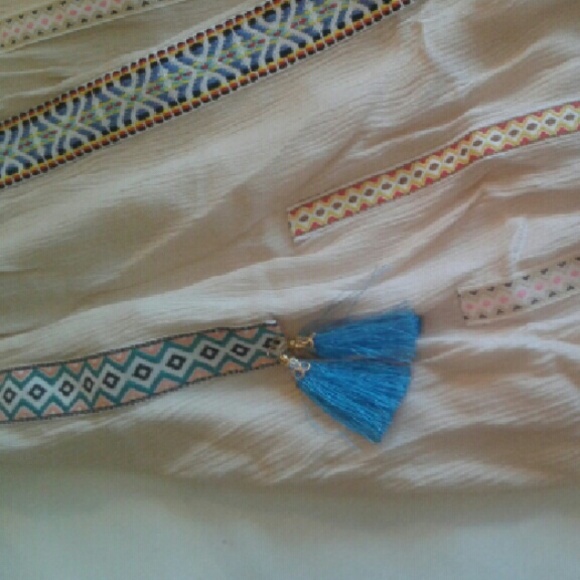 Precious TASSEL TANK!!! U will love it! BRAND NE - Picture 4 of 4