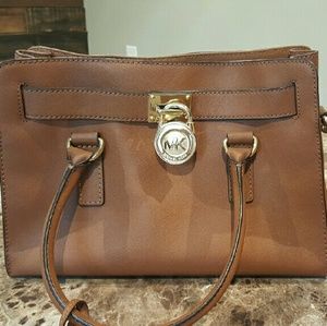 Michael KORS saffiano leather purse