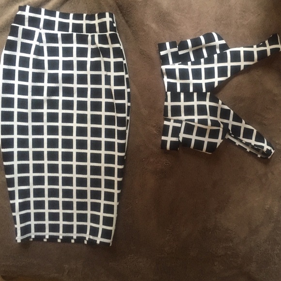 2 piece body con fit. - Picture 3 of 3