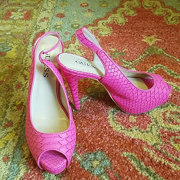 Sexy girl pink Guess Snakeskin platform size 7