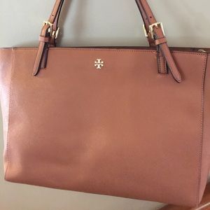 Tory Burch Saffiano tote