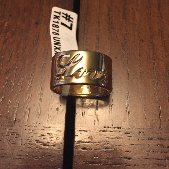 Love band ring✨ - Picture 1 of 3