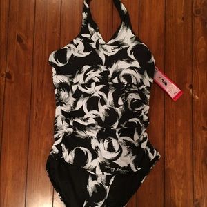 Brand New w/tags Spanx swimsuit! JUST REDUCED !!!!