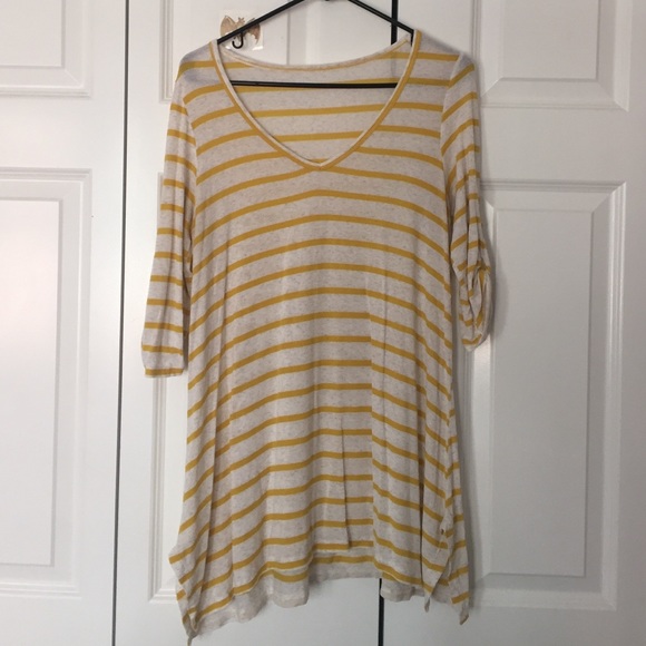 Yellow stripped tunic with half length sleeves