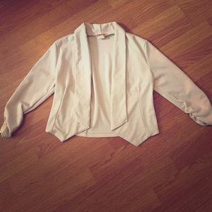 Quarter length sleeve/ crop top cream blazer