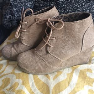 City Classified Wedge Booties size 7