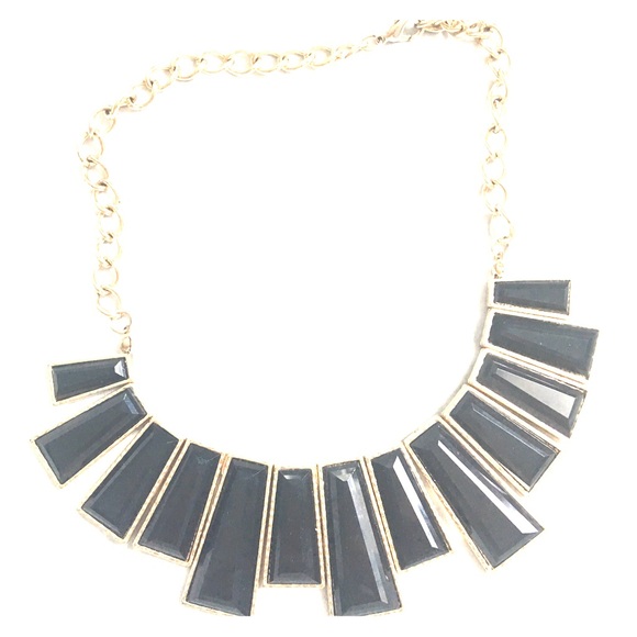 Jewelry - Black and gold colored necklace