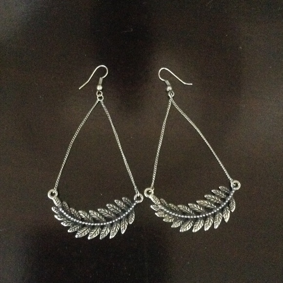 Leaf earrings