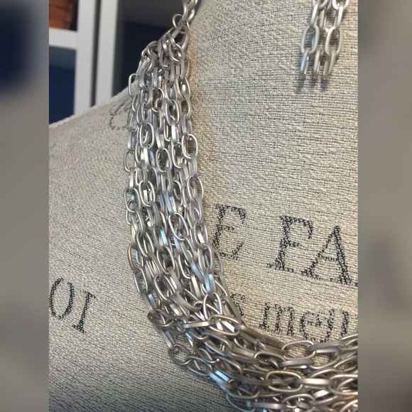 Boutique Silver Necklace and Earrings - Picture 2 of 3