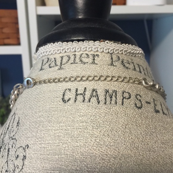 Boutique Silver Necklace and Earrings - Picture 3 of 3