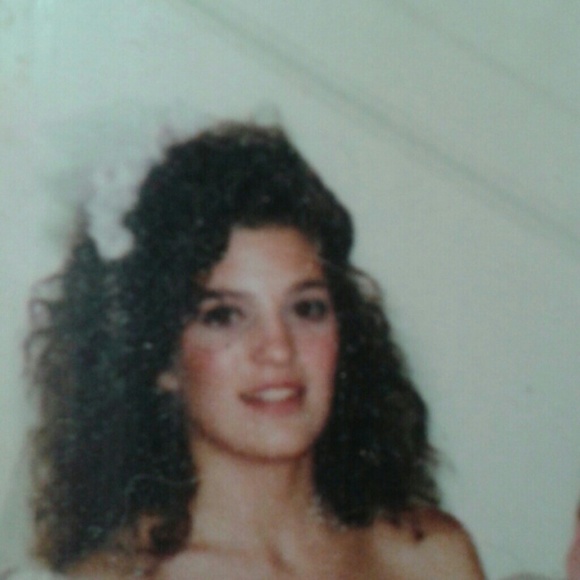 Meet your Posher, Jennifer - Picture 2 of 2