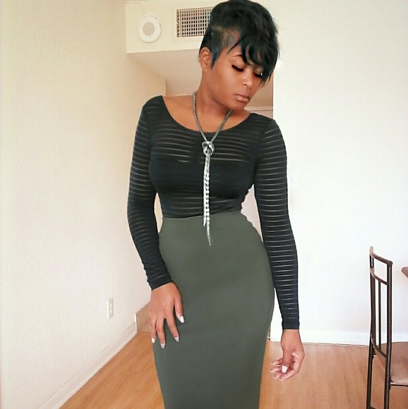 2/$20 🎀STRIPE BODYSUIT🎀 - Picture 3 of 5