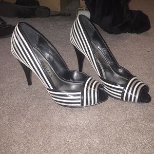 WHBM pumps