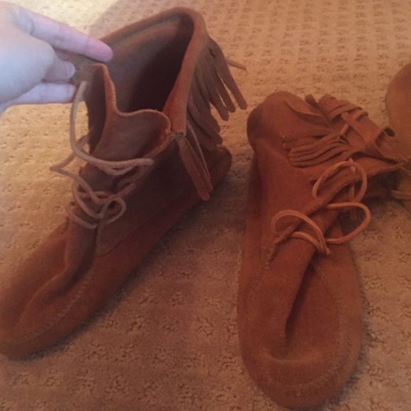 Minnetonka lace up boots