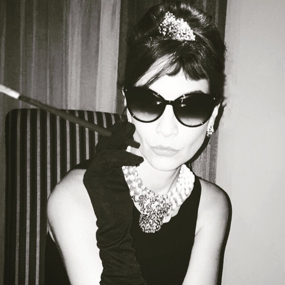 Meet your Posher, Fabiola - Picture 2 of 2