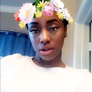 Meet your Posher, Aja