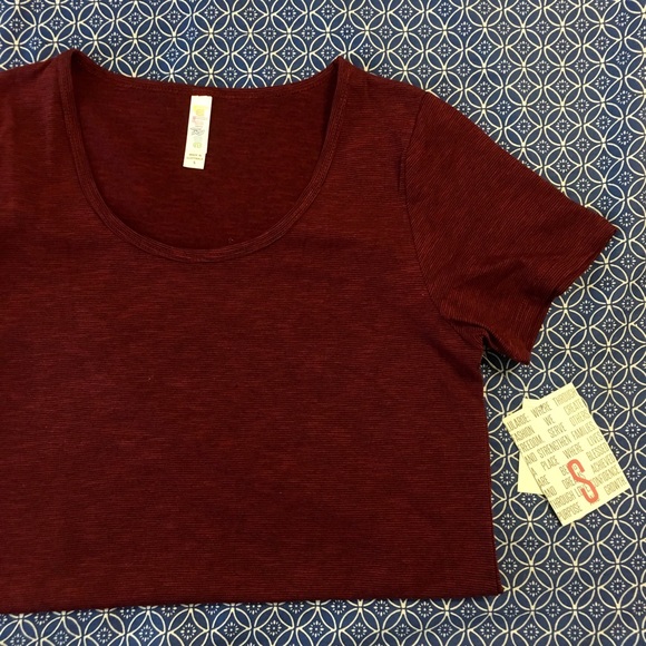 Lularoe Classic Tee Size Small