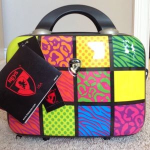 Brand new HEYS USA Small Travel Case