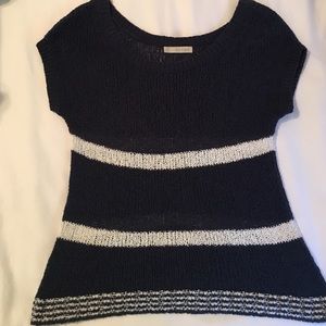 Navy and white knitted short sleeve/cap sleeve top