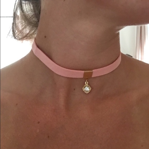 Brand new Light pink choker