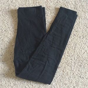 vs pink leggings brand new. size small