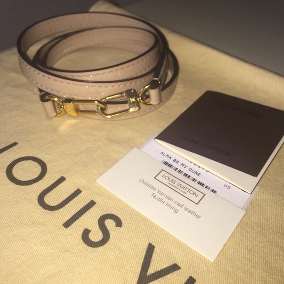 Authentic Louis Vuitton ALMA BB MV in color Dune - Picture 4 of 4