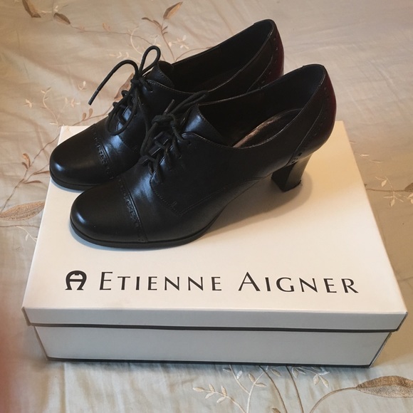 Etienne Aigner ankle booties